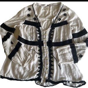 Free People Women's Black and White Embroidered Boho Long Sleeve Shirt Medium